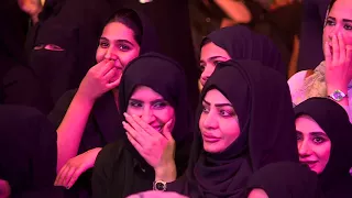 عبدلله بالخير    حفل العيد الوطني في القرية العالمية ٢٠١٧    موال بنيت للشوق قصر واغنية مامعنا معازي دندنها