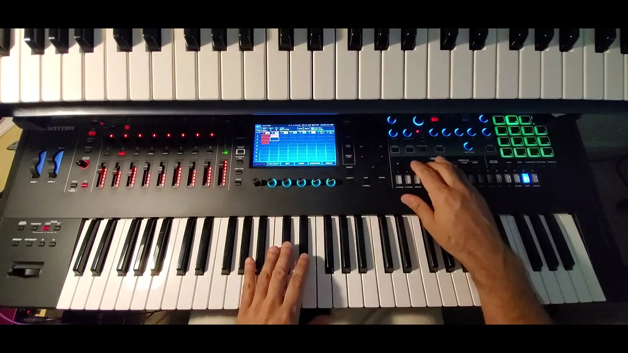 NEW ORDER - BIZARRE LOVE TRIANGLE Intro Build-up on Roland Fantom.