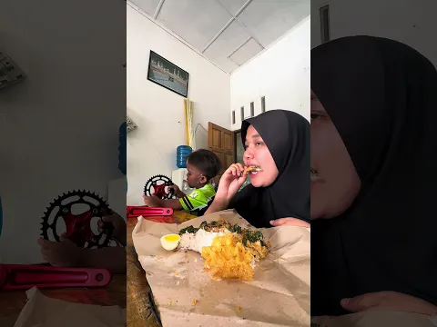 Dapat nasi urap dari tetangga #shortsanta #shortsviral