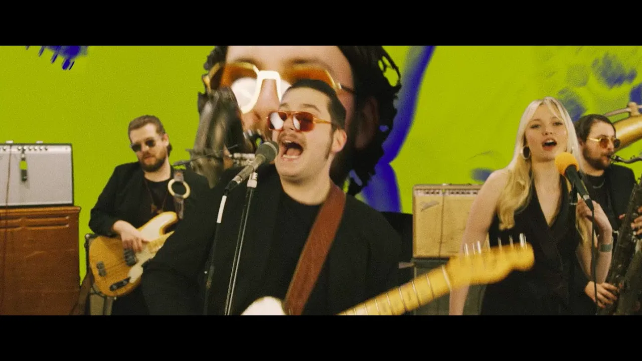 Eddie 9V (9-volt) “Beg, Borrow and Steal” (Official Music Video) Eddie 9V (9-volt) “Beg, Borrow and Steal” (Official Music Video)