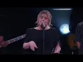 Kelly Clarkson sings her version of 'Boys ‘Round Here' by Blake Shelton