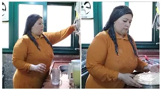 روتين فعز الحر طلبو مكرونه بالبشاميل طول مافيا نفس وصحه هخدمهم برموش عنيا دول الطلعت بيهم من الدنيا 