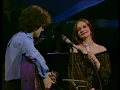 Donovan & Crystal Gayle - Catch The Wind (Live Video)