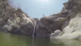 18-11_Vertical Waters – falling down a waterfall (sailing ZERO)