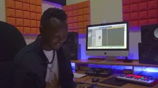 The Boston akigera Murwanda| Biranjyiye ahuye na Laser Beat muri Studio Bakora Amateka| Umunota SS