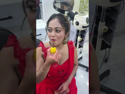 ചുട്കിയെ പോലെ ലഡ്ഡു കഴിച്ചു ശില്പ!!