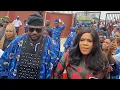 Download Lagu Toyin Abramham en Odunlade adekola grootse aankomst op het receptiefeest van Odunlade's vader