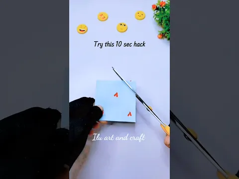 No gift bag? No problem. Try this 10 seconds DIY hack 🎁😍 #giftideas #diyshorts