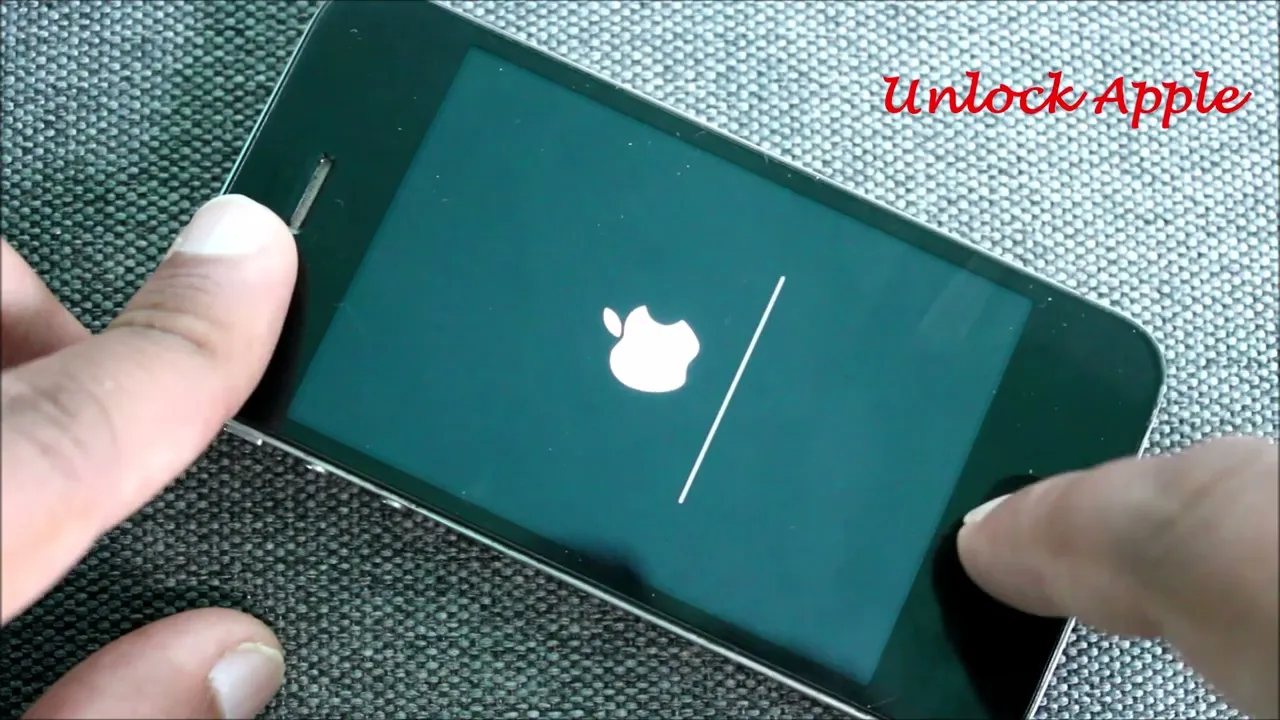 Apple iPhone 5c: Unboxing, Demo, & Benchmarks