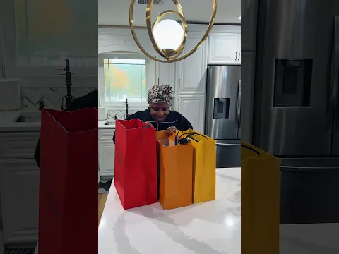 Surprising my wife on our anniversary 😂😂