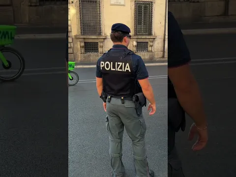Italian Police Officer 🇮🇹 Real Heroes Among Us 🤝💙#ItalianPolice #PoliziaDiStato #Italy #Respect