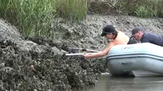 Oyster Harvesting & Eating them Raw – Seabrook Island SC – EP33