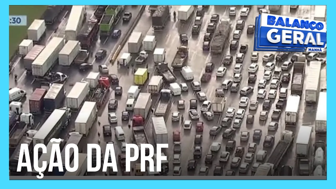 Superintendente da PRF evita determinar horário para desbloqueio de rodovias