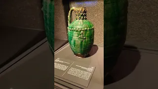 مصابيح الزيت والاباريق القديمة من العصر الاموي منظر عجيب 