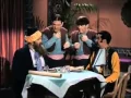 Download Lagu Os três patetas - no restaurante
