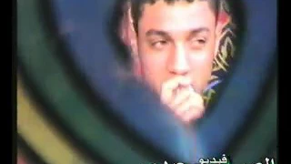 فديو نادر النجم احمد عامر وهوا صغير يغنى ع اللى جرى دندنها