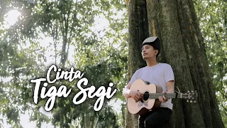 Download Cinta Tiga Segi - Kristal || Cover Fauzi MP3