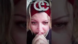 كل واحد عنده سر ومخبيه عن اقرب ناس ليه 