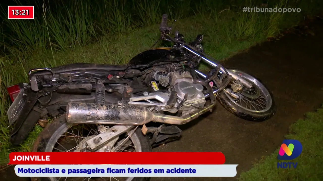 Motociclista e passageira ficam feridos em acidente em Joinville