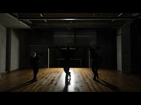 Standing Next to Youのサムネイル