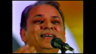 فديو نادر للفنان إسماعيل احمد في الجزائر سولت عليك العود و الناي 