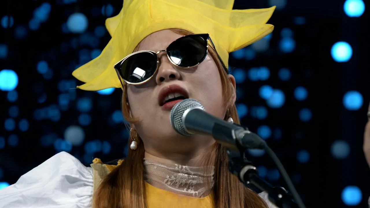 Ak Dan Gwang Chil (ADG7) - Yeong Jeong Geo Ri (Live on KEXP) Ak Dan Gwang Chil (ADG7) - Yeong Jeong Geo Ri (Live on KEXP)