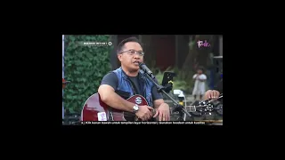 Download Mimpi Di parangtritis - Ebiet G Ade - covering by Ecoustic Prie MP3