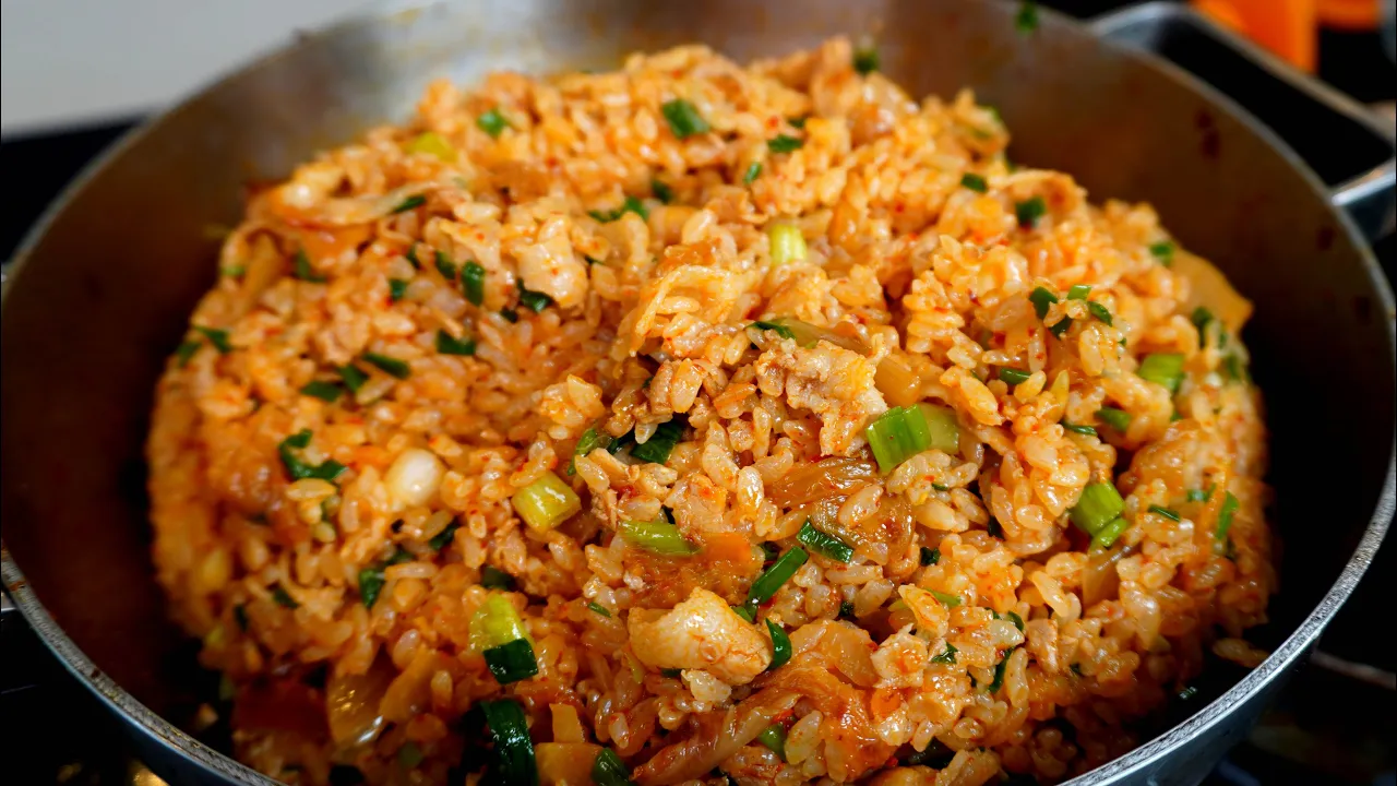 김치 삼겹살 솥밥