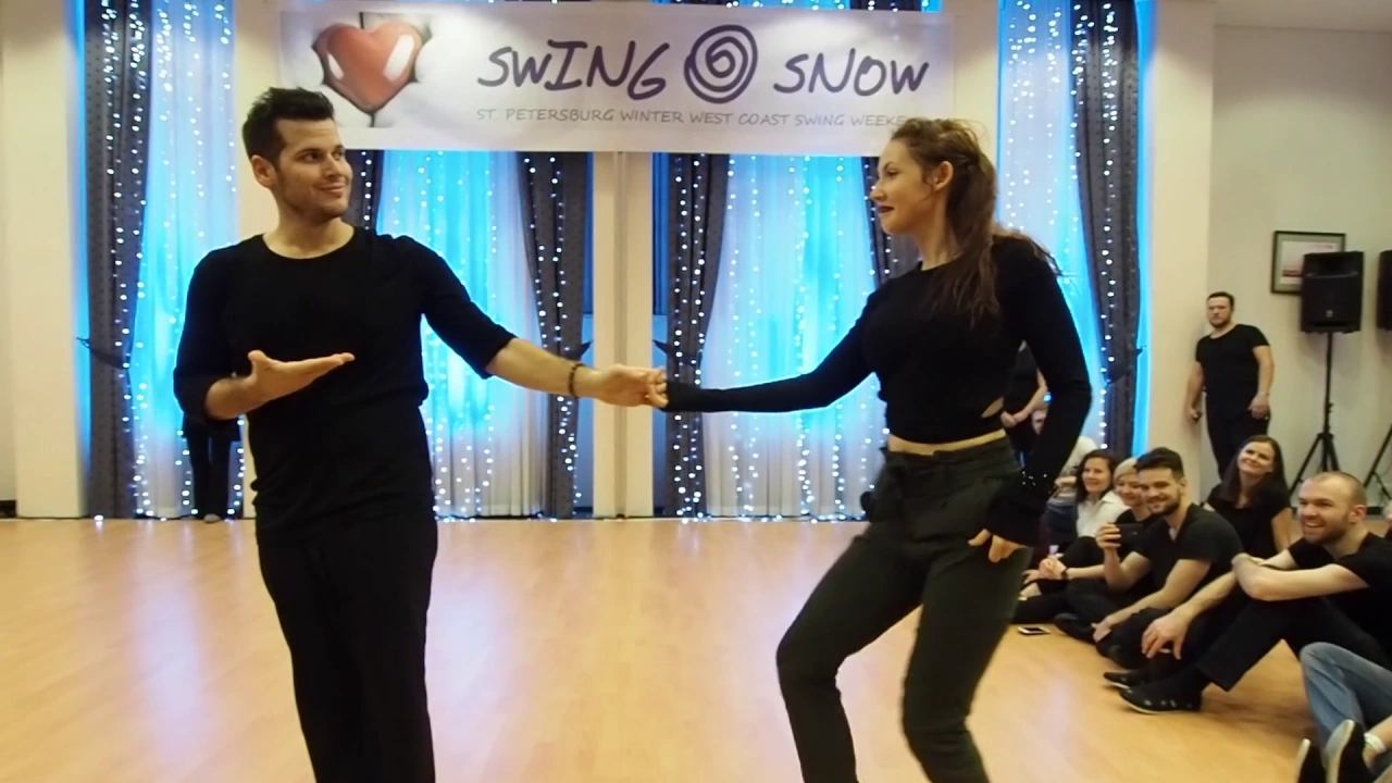 Maxence Martin & Virginie Grondin - Swing and Snow 2017 Pro Show