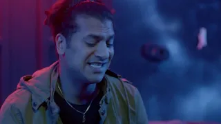 كوميديا مصطفي ابو سريع وهو عايش في دور المضرب شوفوا صوته 