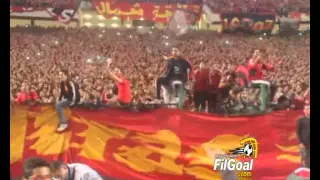رقص لاعبي الاهلي مع التراس اهلاوي علي غناء التالته شمال في الكورفانورد    فيلجول دندنها