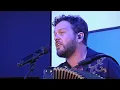 Claudio Capéo interprète "Madame" en live sur Europe 1