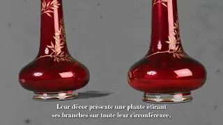 باكارات زوج من المزهريات الفارسية على شكل زجاجة ياقوتية حوالي عام 1880 