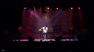 عمرو حسن عاوزين يعرفو حبيتك ليه 