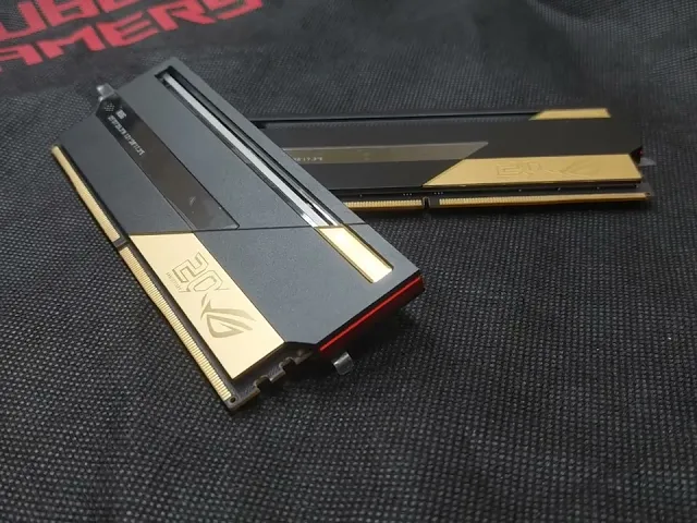 ROG 20th 所推出的超級限量ROG DRAM