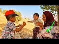 Download Lagu Keeping chickens and tending to the garden; Zahra's life in the cottage