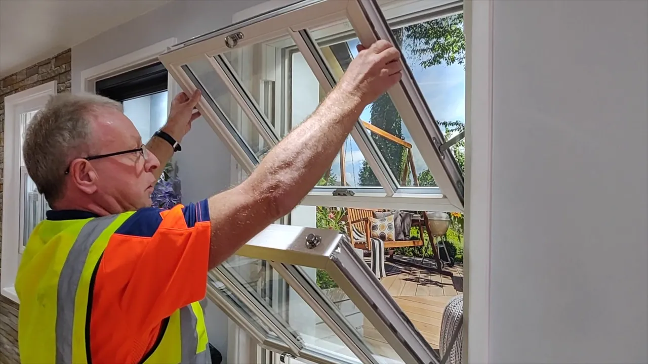 How to remove the top sash on uPVC Sliding Sash Windows with plant-on sash horns