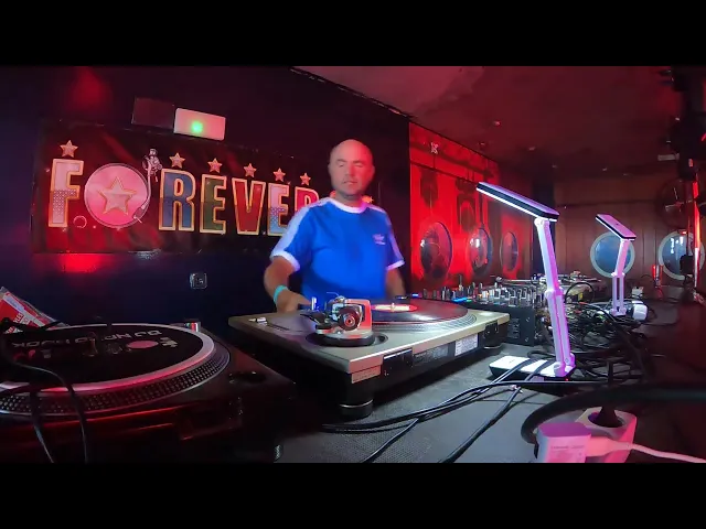 Chumi DJ at FOREVER 5 2022 artwork