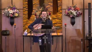 فيديو ترانيم دينية يتلوها خادم الرب ايمن كفروني في الكنيسة الاولى 