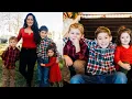 Jenelle Evans Glowing in Christmas Photo to Fans