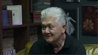 Профессор о создании слогана "Мы дарим счастье видеть!" из интервью программе Вечер трудного дня"