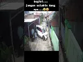 Lagu Parkir mobil di jalanan sempit, ada lawan?