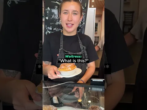 She calm the customer 😂