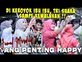 Download Lagu Asyiknya Joget bareng Penonton !!! Yang Penting Happy - Jamal Mirdad (Live Ngamen) By Tri Suaka