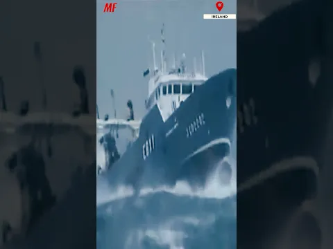Fishing Vessel Caught in Horrible Storm!