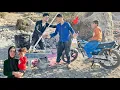 Download Lagu Yousef's help and cooperation to build Afshin's winter home