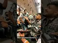 Download Lagu Delhi metro music night ❤️😜  | Delhi metro singing | Indian telent | random guy with beautiful voice