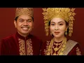 Download Lagu MOMEN KEBAHAGIAN KDM \u0026 SERLY MEMAKAI BAJU ADAT MALUT
