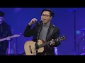 Download Lagu Kau Rajaku (Indonesian Praise Song) l Shawn Halim \u0026 Urbana Worship (Live @ Urbana Conference 2018)
