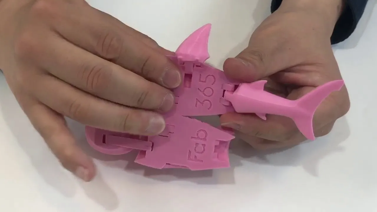 Foldable Shark - Flexi video thumbnail